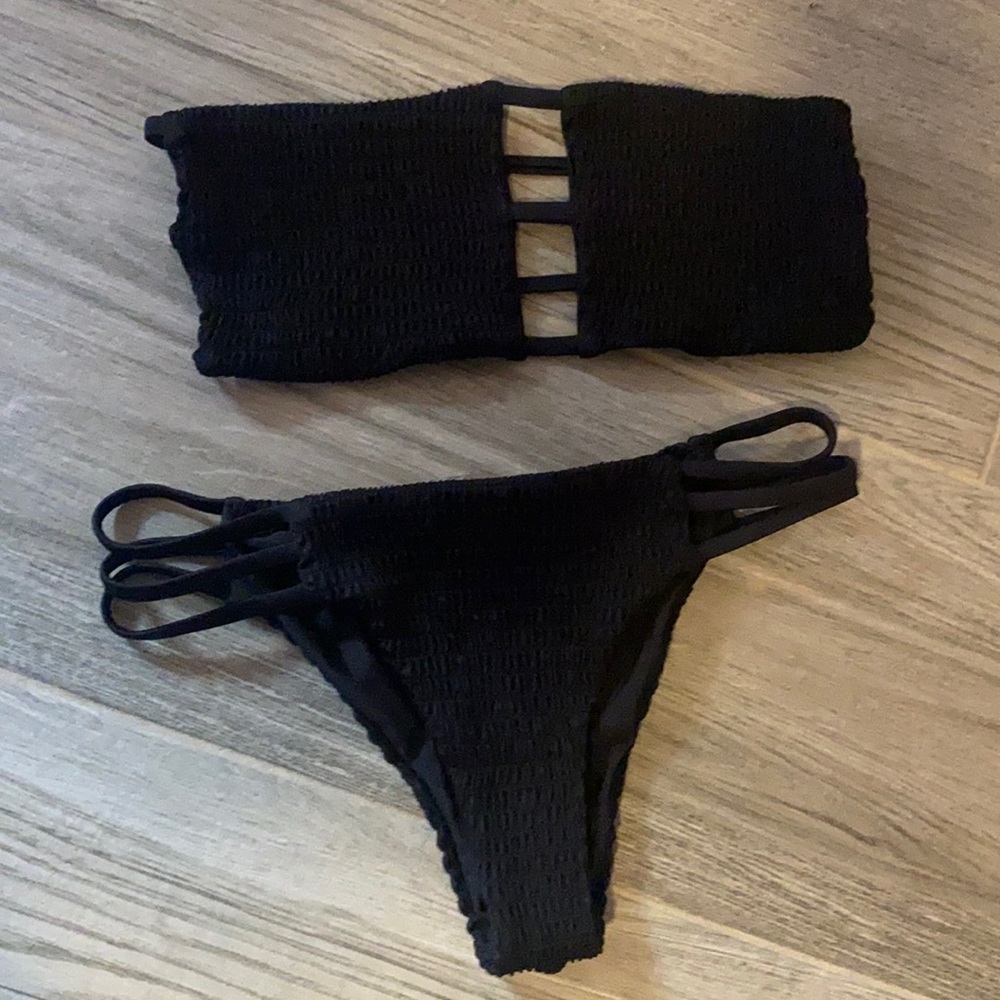 Black strapless Bikini